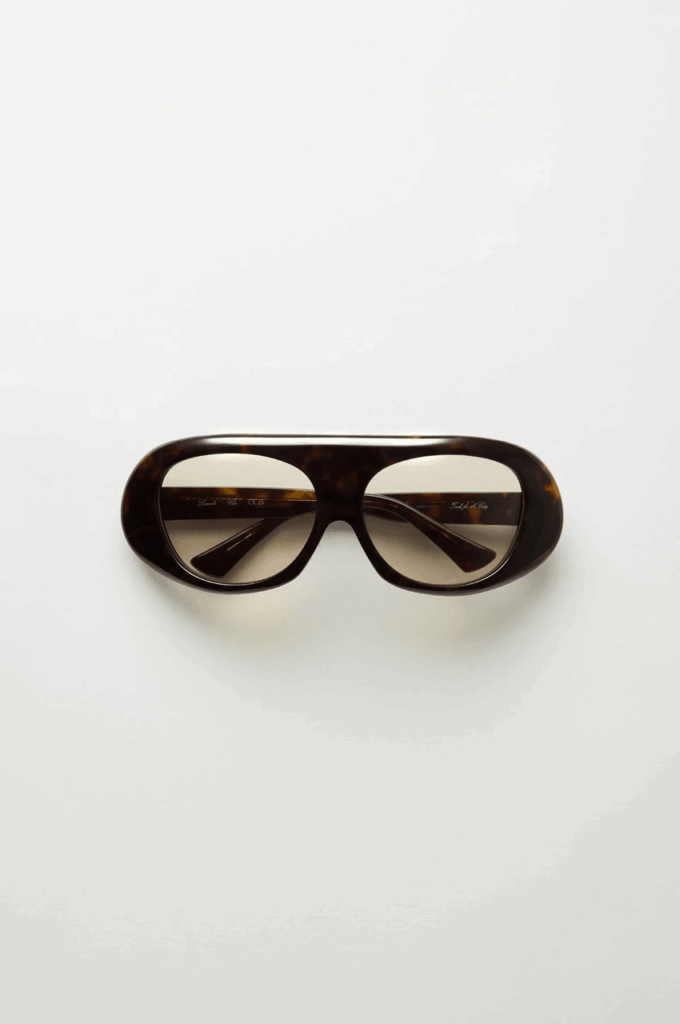 Sunglasses product reference image for creating oversized AI fashion visuals